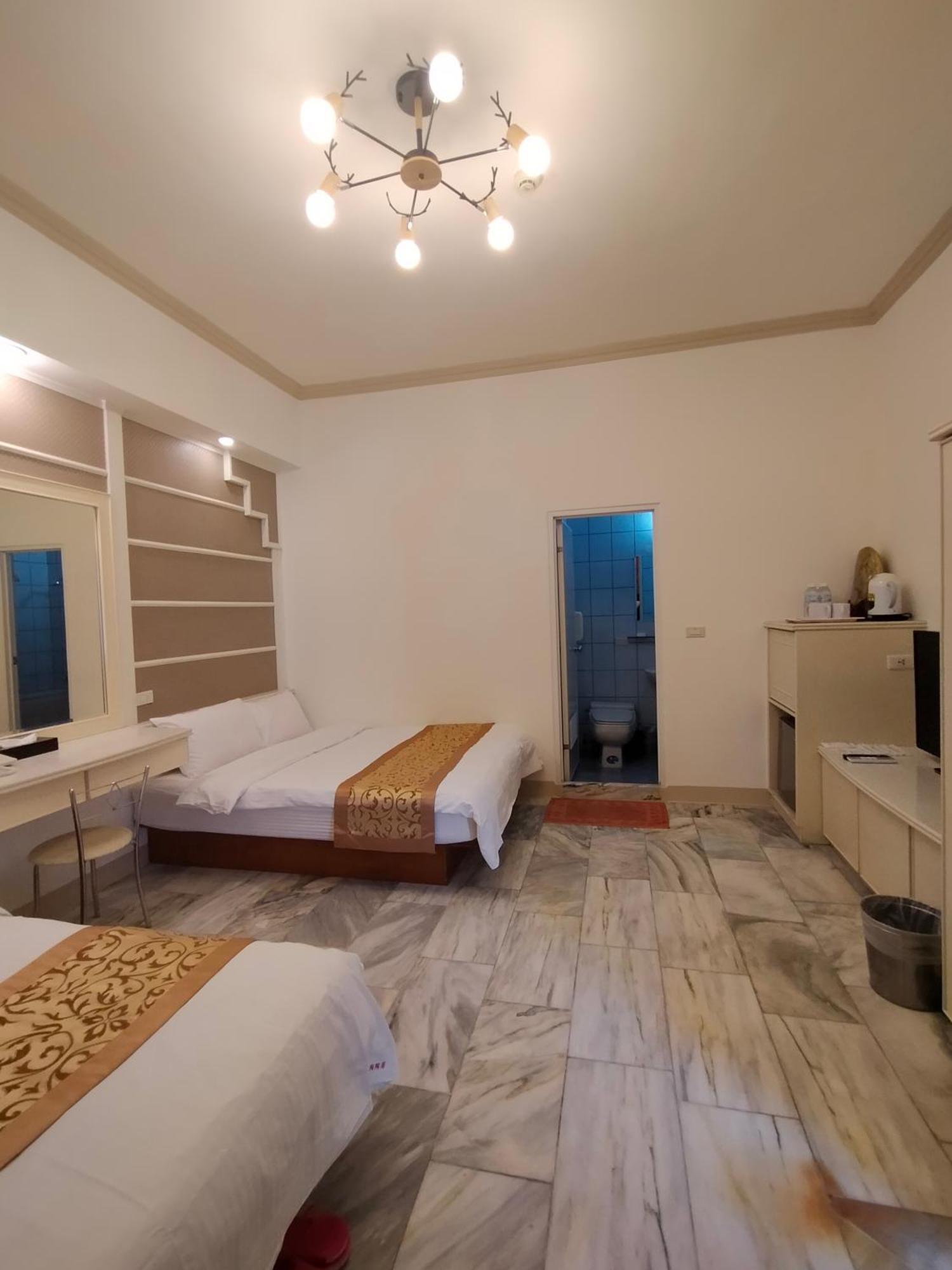 陶陶居商旅 Tautauchu Hotel Hualien Kültér fotó