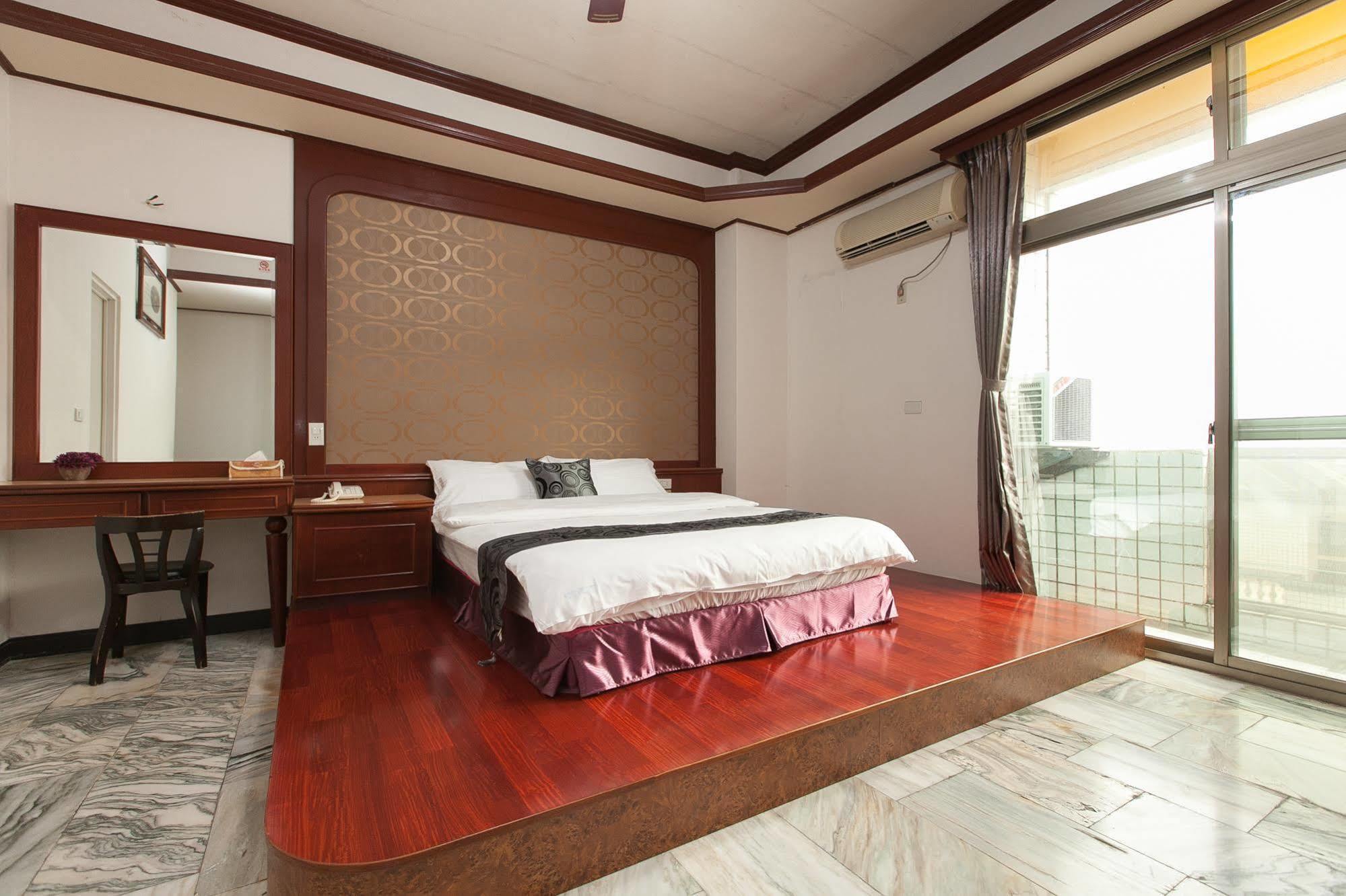 陶陶居商旅 Tautauchu Hotel Hualien Kültér fotó