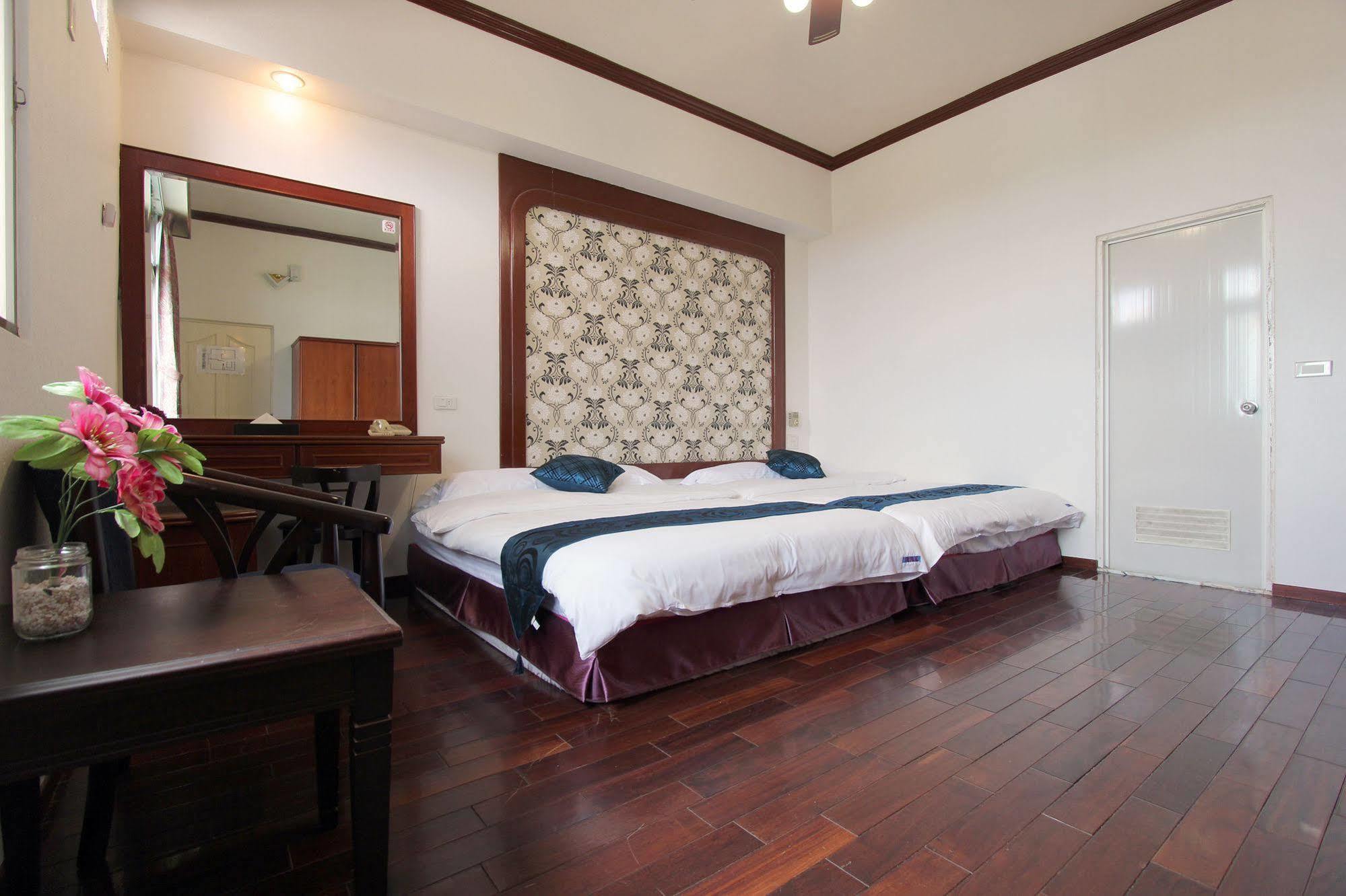 陶陶居商旅 Tautauchu Hotel Hualien Kültér fotó