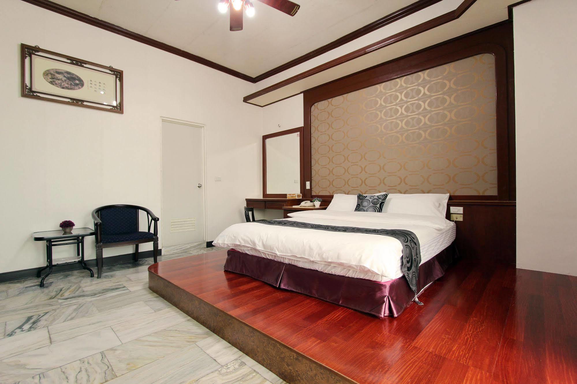 陶陶居商旅 Tautauchu Hotel Hualien Kültér fotó